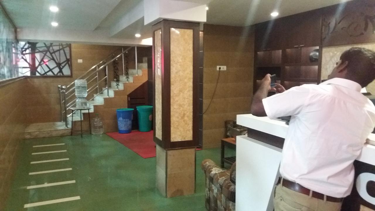 Gate Way Rooms Chennai Zewnętrze zdjęcie